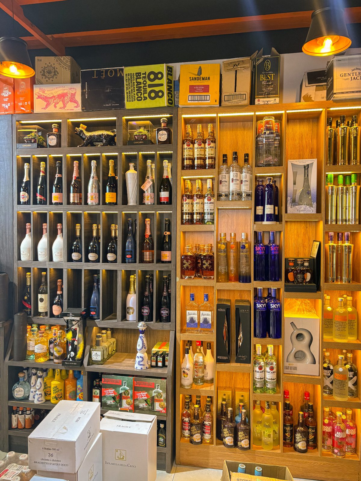 LIQUORSNCANS2U