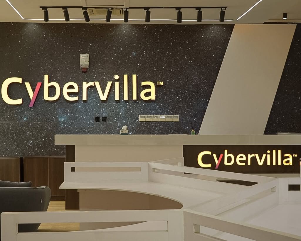 CyberVilla — Phones, Laptops & Repairs, Banex Mall Lekki gallery